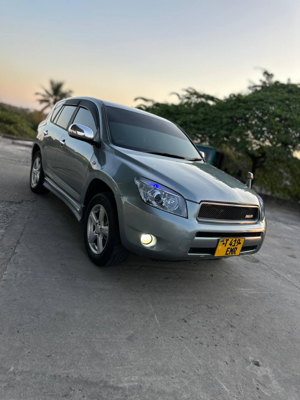 A picture of Bei 24.8mil Call. 0686876836 Toyota RAV4 miss tz Cc 2360