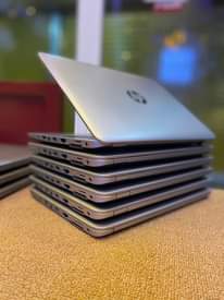 A picture of Hp elitebook 820 G3 Touchscreen core i5 6th Gen Speed