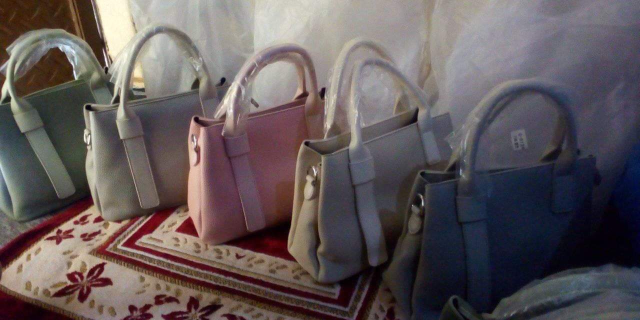 A picture of Pure leather handbags