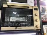 A picture of Deep fryer and microwave 0704297488