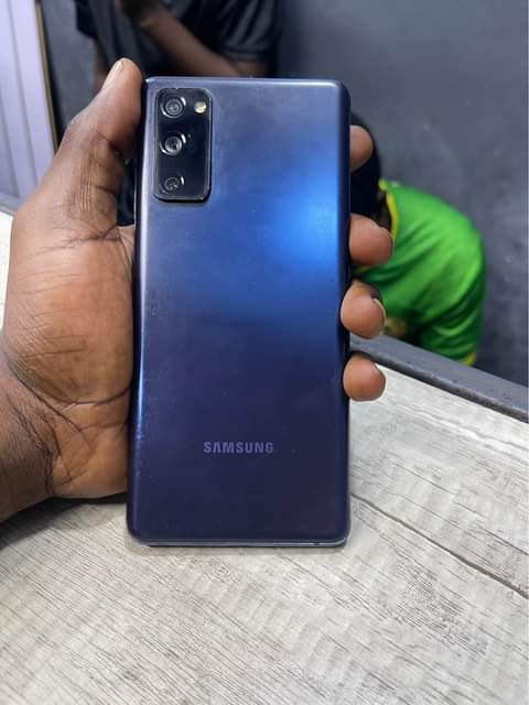 samsung s20
