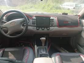 A picture of Toyota Camry 4plugs