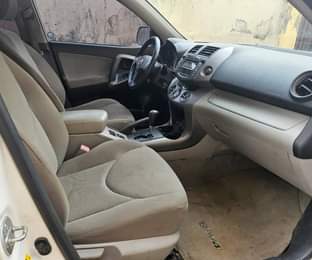 A picture of 2008 Rav4