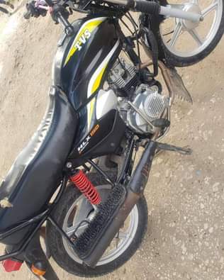 A picture of TVS HLX 150