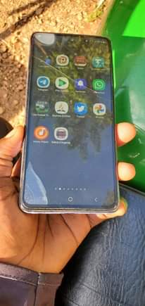 A picture of Samsung A73