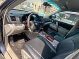A picture of Toyota highlander upgraded ..013..top quality...pure first body