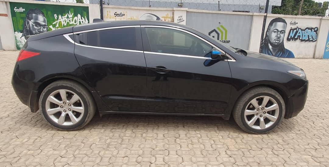 A picture of ACURA ZDX 2010