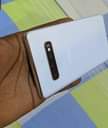 A picture of Samsung S10 plus 128gb
