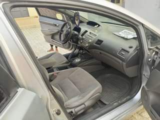A picture of Distress sharp 08 Honda Civic irobot