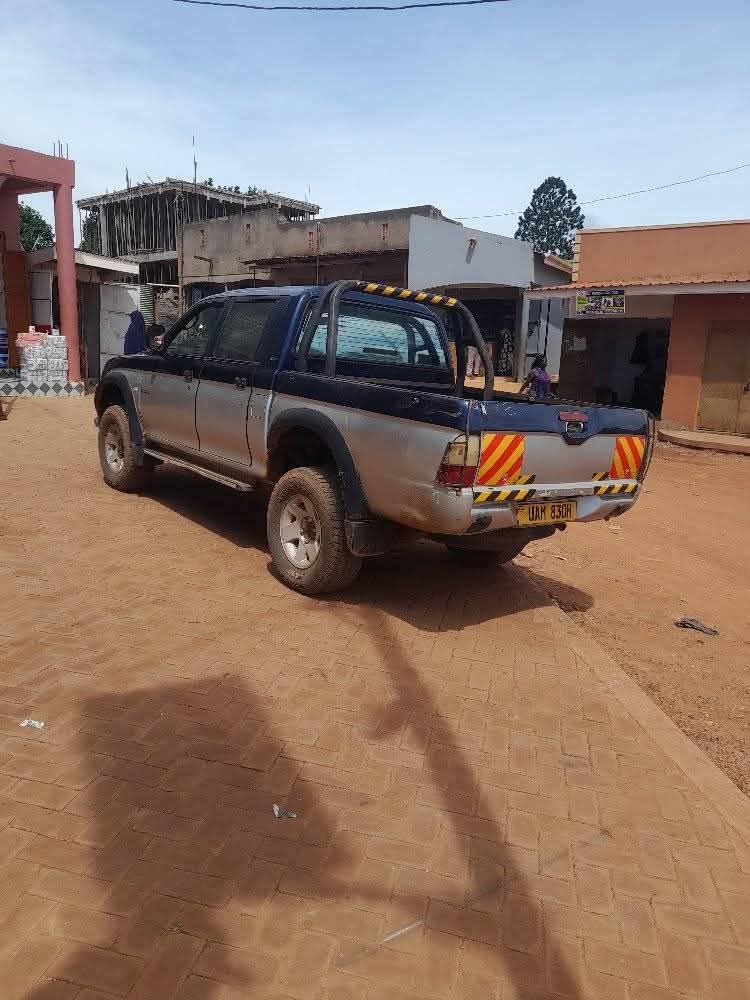 mitsubishi l200