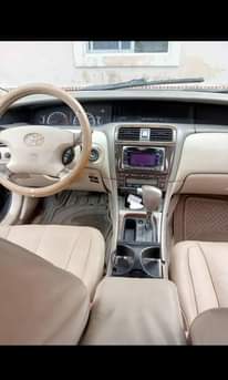 A picture of Toyota Avalon Dashboard
