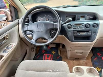 A picture of AMAZING OFFER That s SLIGHTLY NEGOTIABLE FIRST BODY Clean and