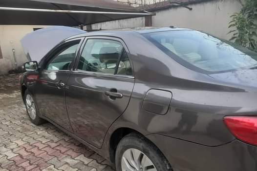 A picture of toyota Corolla model 2010 very sharp tt