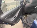 A picture of Toyota matrix 04 With