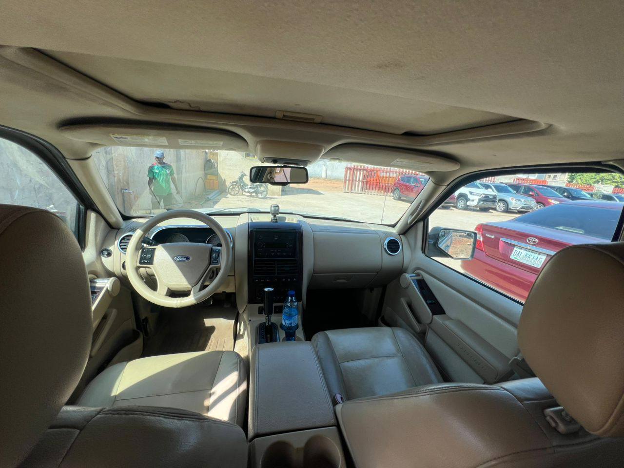 A picture of Ford Explorer