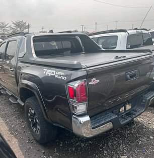 A picture of Toks car