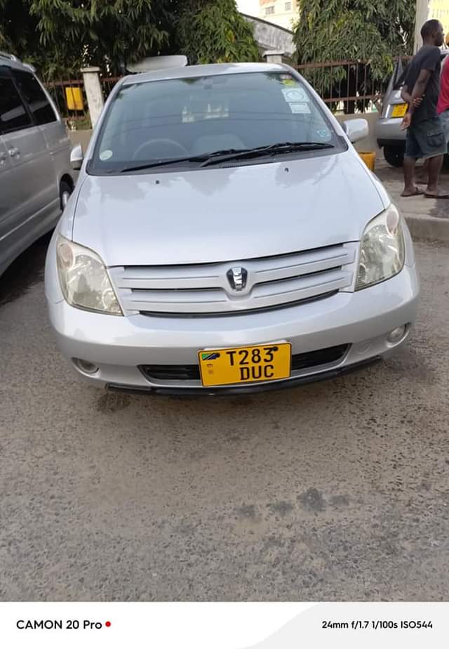 used toyota ist