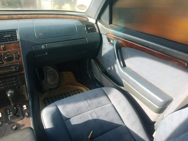A picture of Extra clean C180 Everything is working parfect