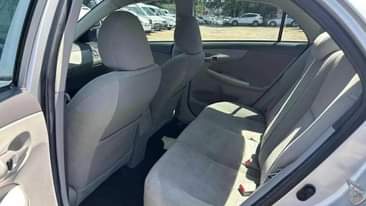 A picture of Corolla LE