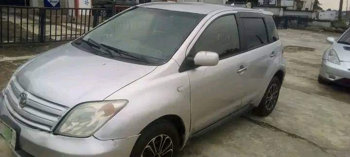 A picture of Toyota tsi Sharp body Sweet movement Cool interior Engine 80