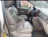 A picture of Toyota Sienna 2004