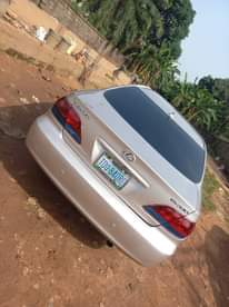 A picture of 2006 Lexus Es 330 Full option with reverse camera