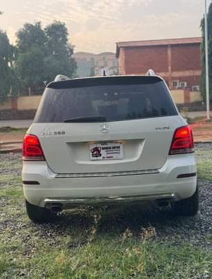 A picture of GLK 2008 model upgraded to 2013 price