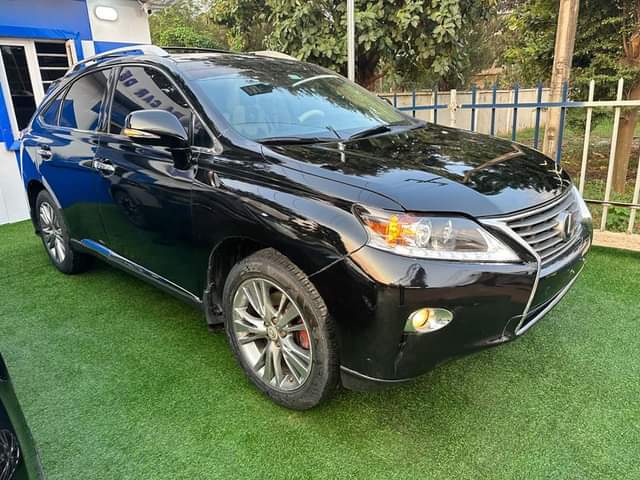 A picture of Lexus RX350