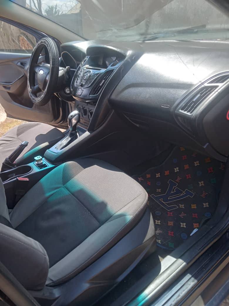 A picture of Ford focus 2014 Automatic gear 1.6 litre engine capacity Car