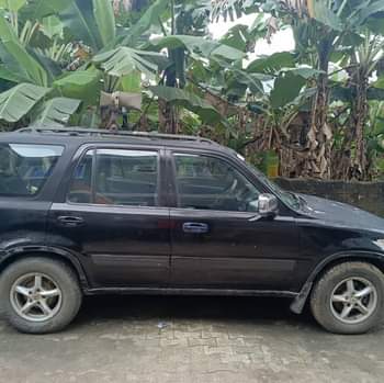 A picture of Honda CR V Sound engine Sound gear First body 1.380m