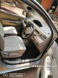 A picture of Toyota raum New shape