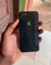 A picture of IPHONE 8 PLAIN INAUZWA