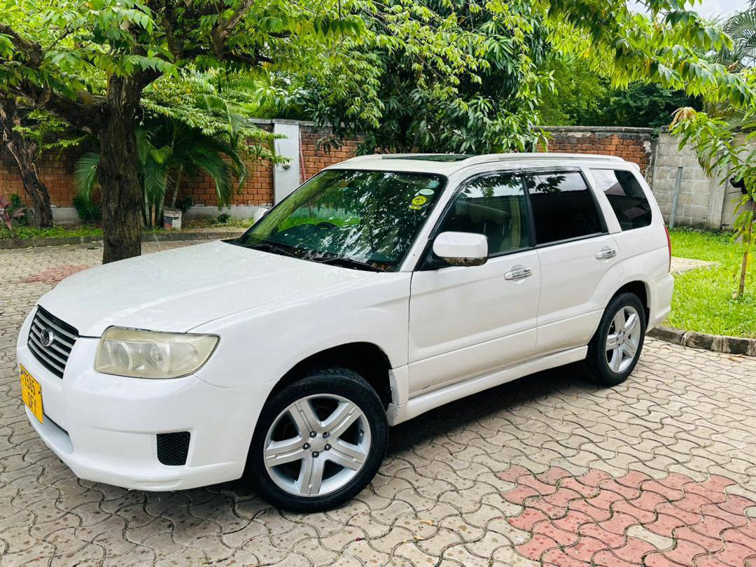 A picture of Subaru Forester DFY Year 2006 Cc 1990 Non turbo SunRoof