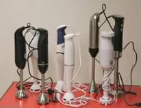 A picture of HAND BLENDER. BLENDER ZA MKONO. Hizi blender unatumbukiza kwenye kindoo