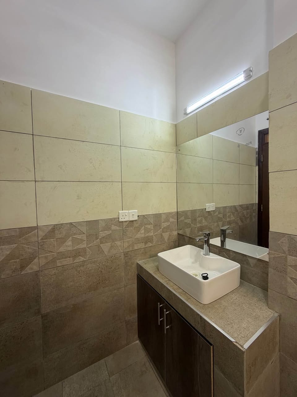 A picture of UNFURNISHED TWO BEDROOM MODERN APARTMENT AVAILABLE FOR RENT IN MALINDI