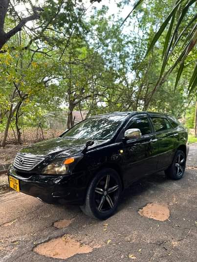 A picture of Toyota hariar rexus
