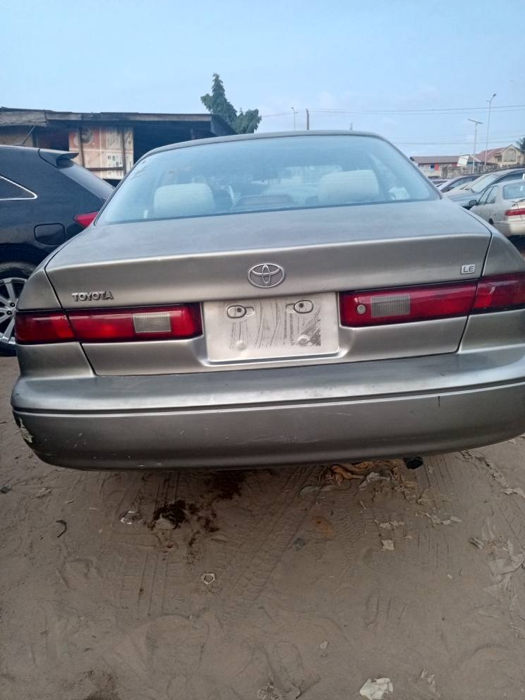 A picture of Camry tinny light pure first body with everything working perfect