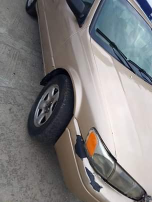 A picture of 2001 Toyota Camry