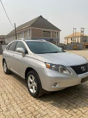 A picture of Rx 350 2010 model silver colour everything intact Rx 350
