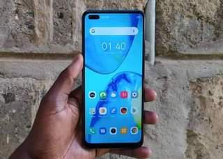 A picture of Note 8 infinix njoo bei ni sawa na bure