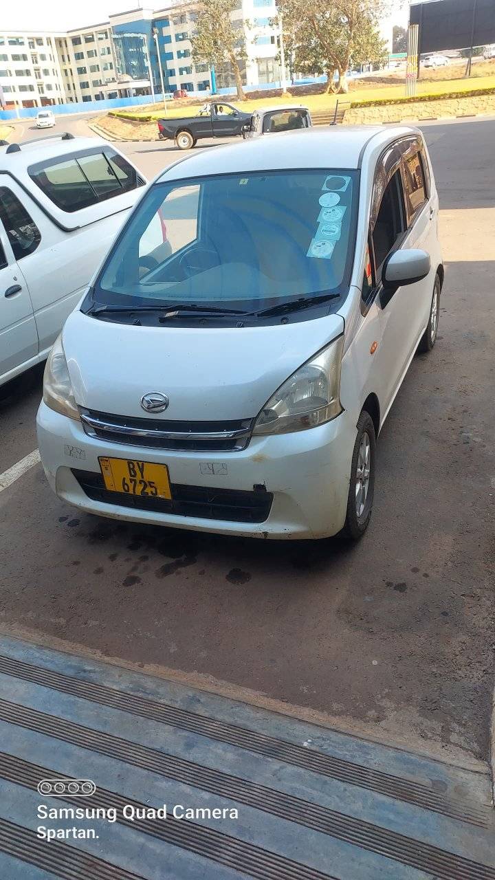 daihatsu mira