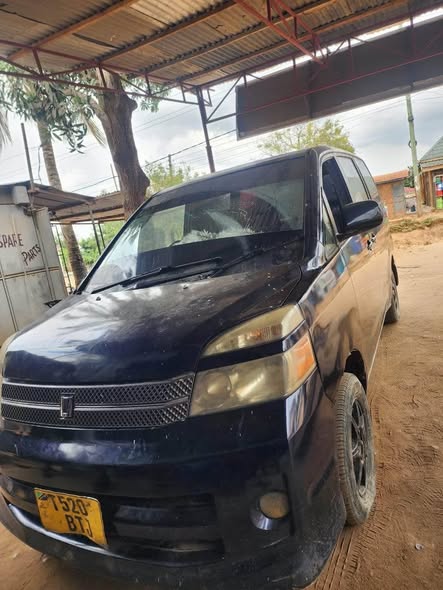 A picture of Toyota Noah voxy