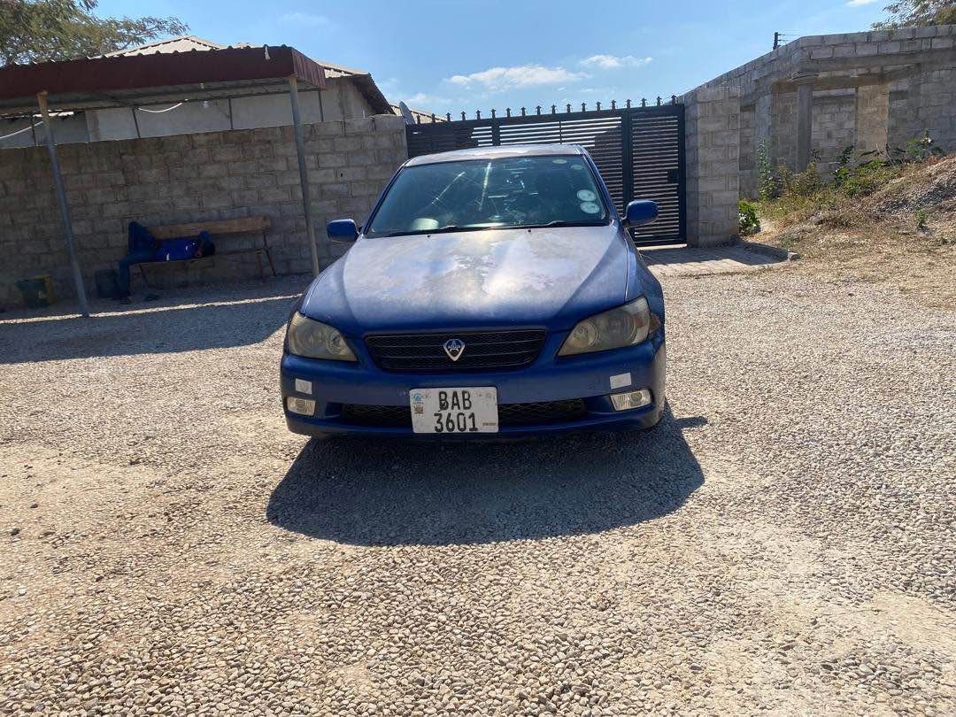 used toyota altezza