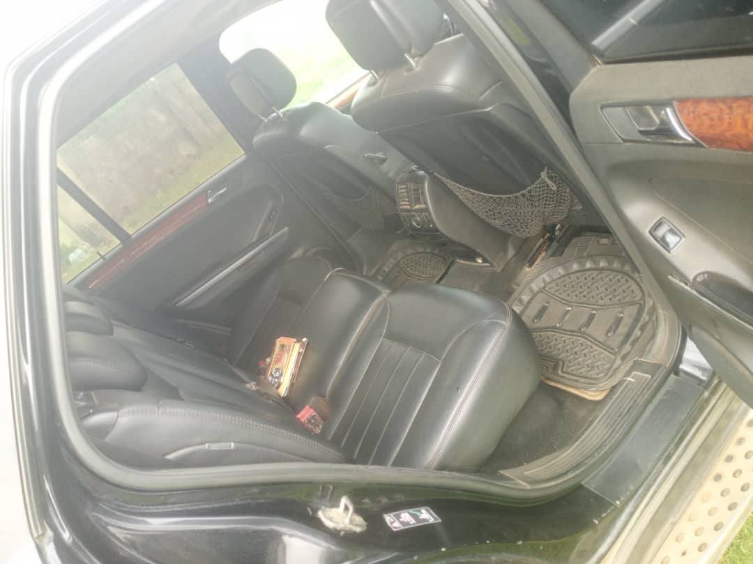 A picture of  Abuja deal 2008 first body with untampered engine and