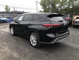 A picture of 2020 Toyota Highlander PLATINUM AWD