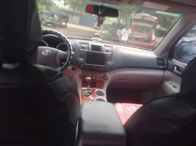 A picture of Neatly Nigerian used Toyota Highlander limited edition 08 Price 8