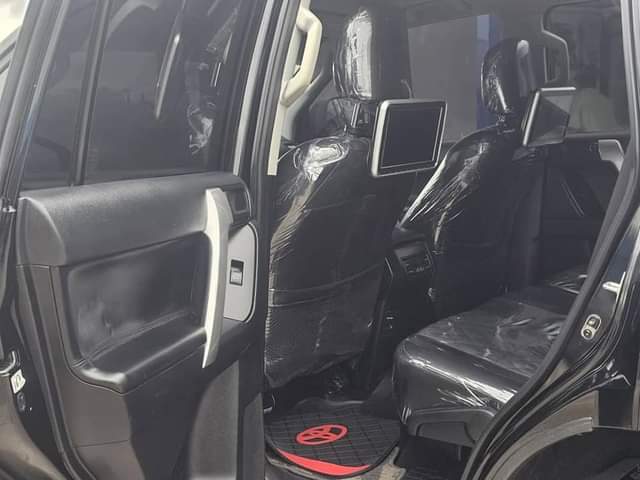 A picture of Toyota Land Cruiser Prado 2022 Model