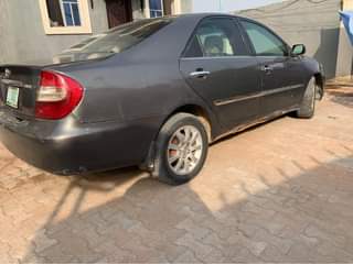 A picture of Toyota Camry 2004