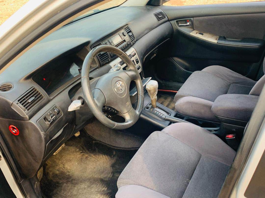 A picture of Toyota Corolla 2005