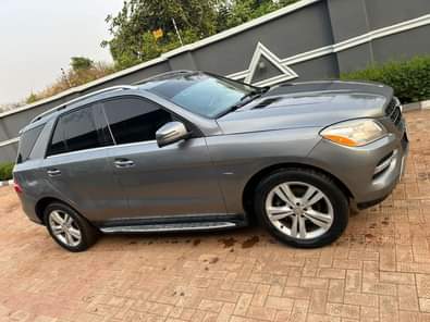 A picture of Good deal Clean 2012 Mercedes Benz ML350 Toks standard Absolutely